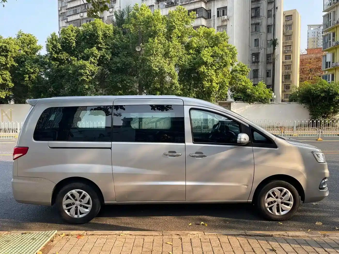 Refine M4 2019 Business Travel Series 2.0L Manual Comfort Model (National V Emission Standard) — миниатюра 3