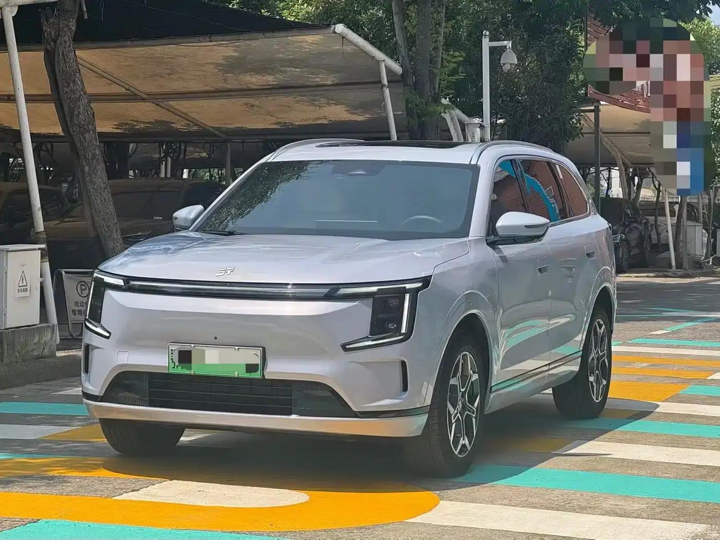 Jetour Mountain & Sea L7 PLUS 2026 Model 121km Comfort Edition 5-Seater — миниатюра 1