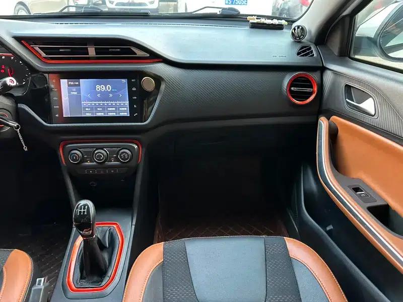 Chery Tiggo 3x 2017 1.5L Manual Fashion Edition — миниатюра 9
