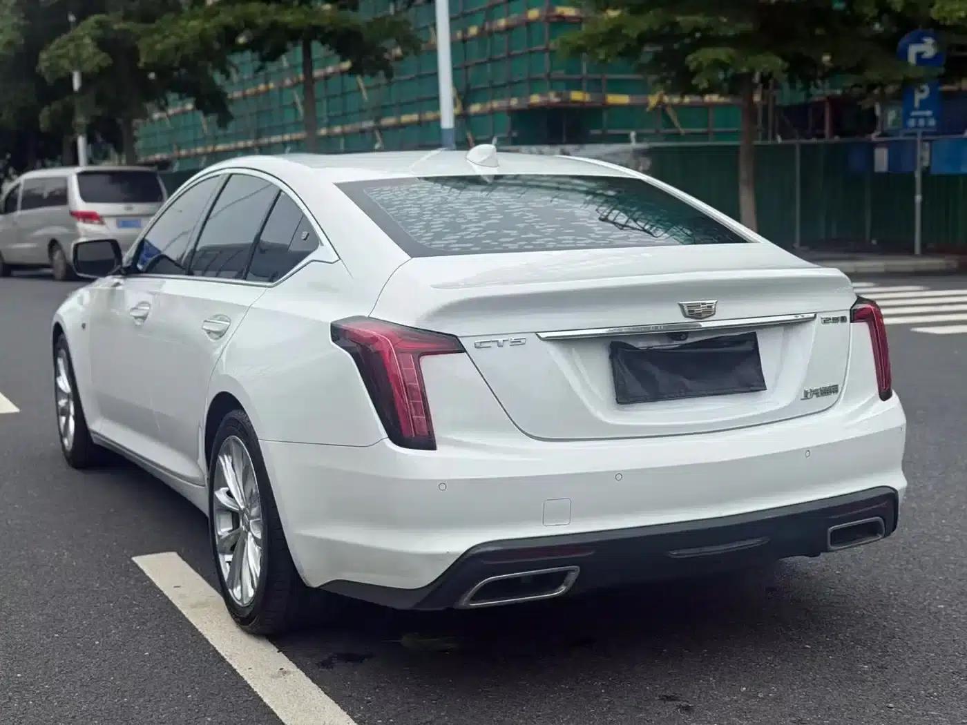 2021 Cadillac CT5 28T Luxury — миниатюра 7