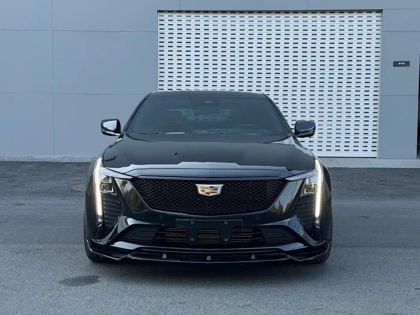 2024 Cadillac CT5 28T Luxury Pro — миниатюра 2