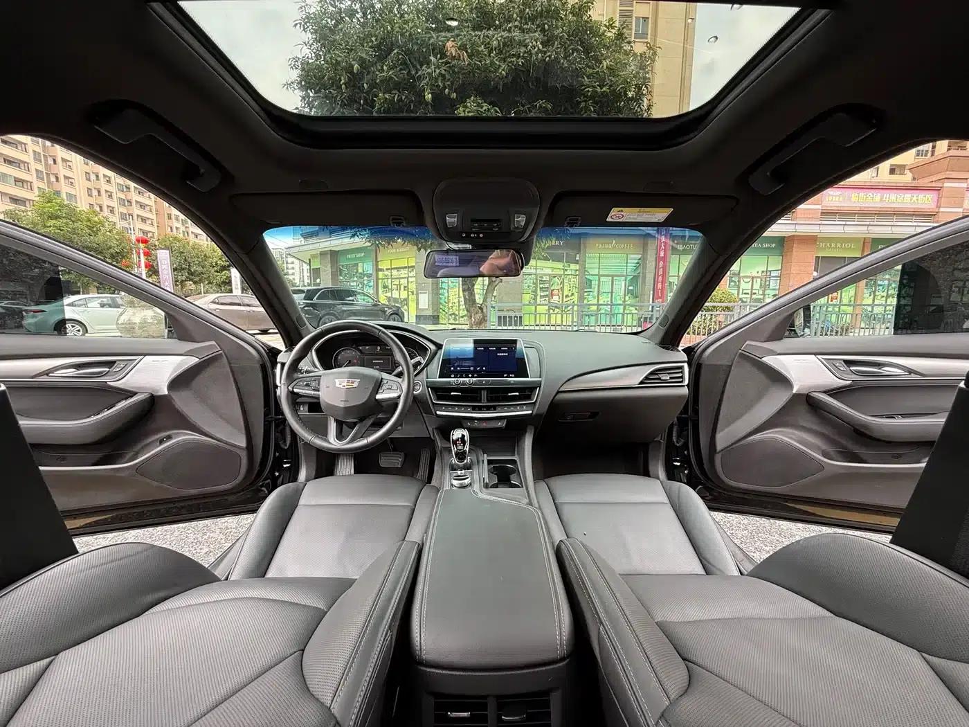 2021 Cadillac CT5 Facelift 28T Luxury — миниатюра 28