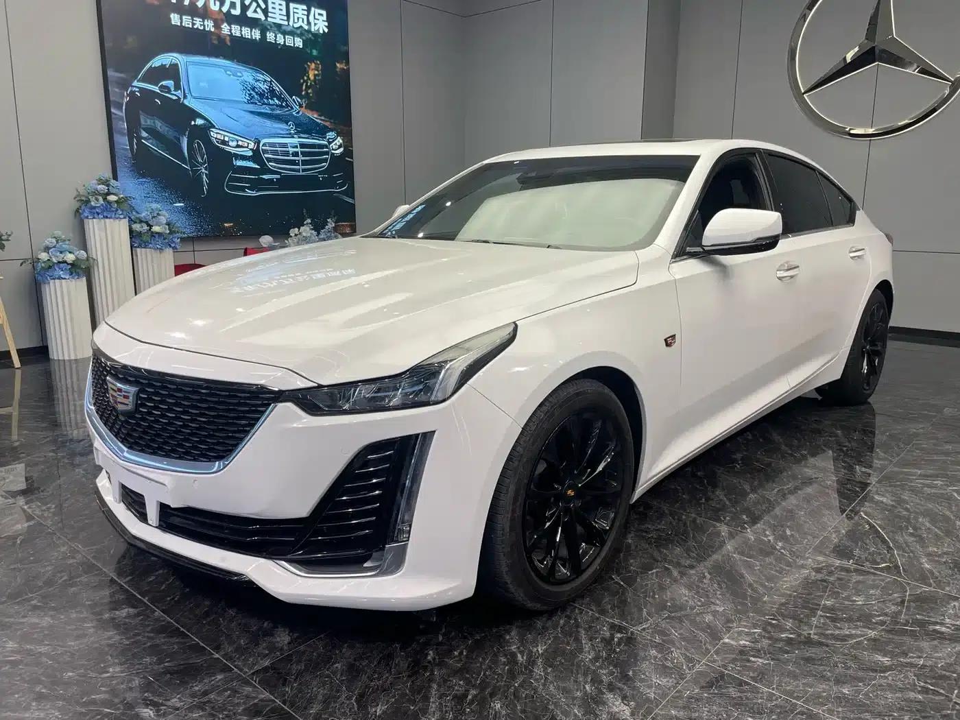 2021 Cadillac CT5 28T Luxury — миниатюра 1