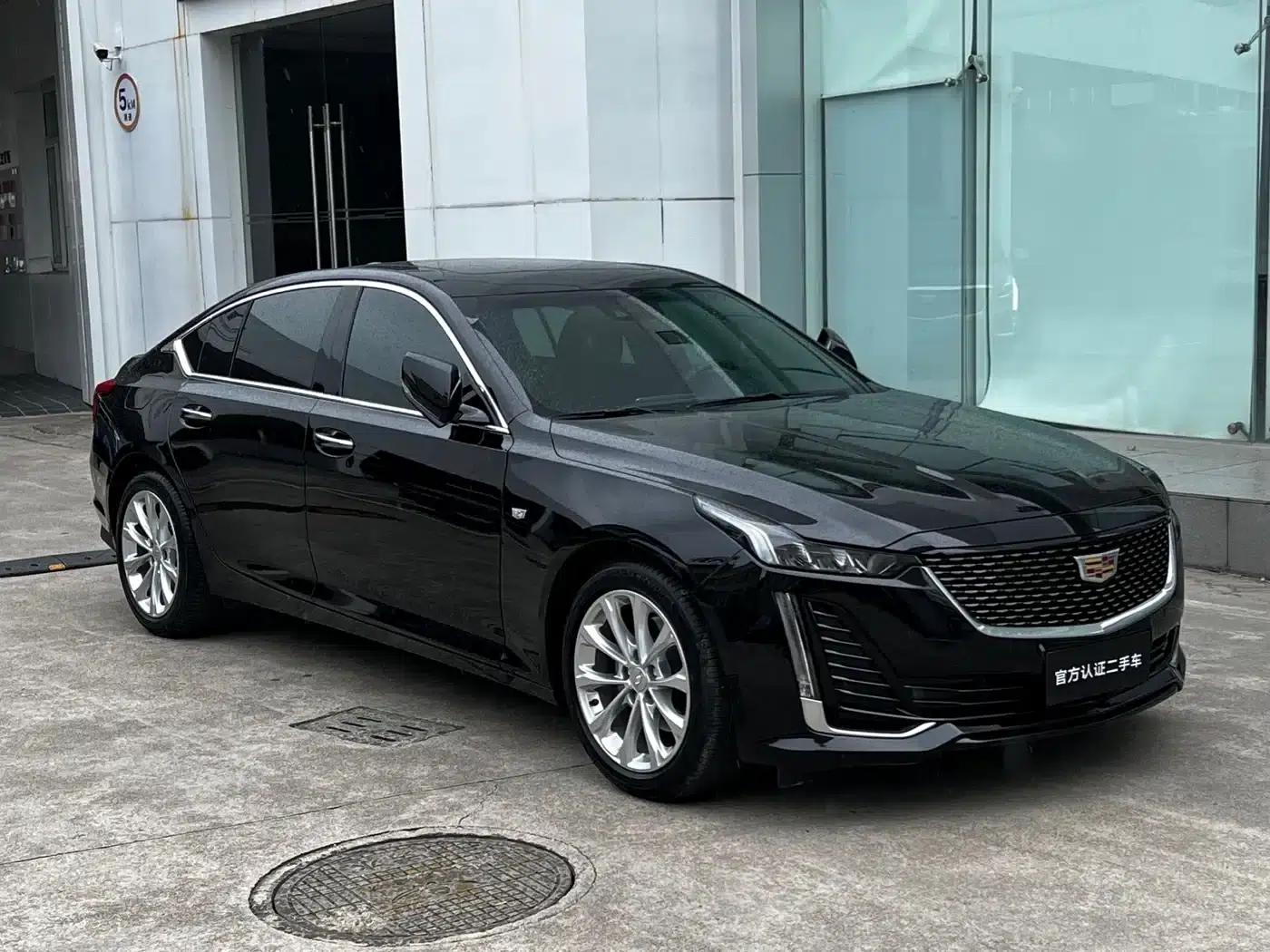 2022 Cadillac CT5 28T Luxury — миниатюра 3