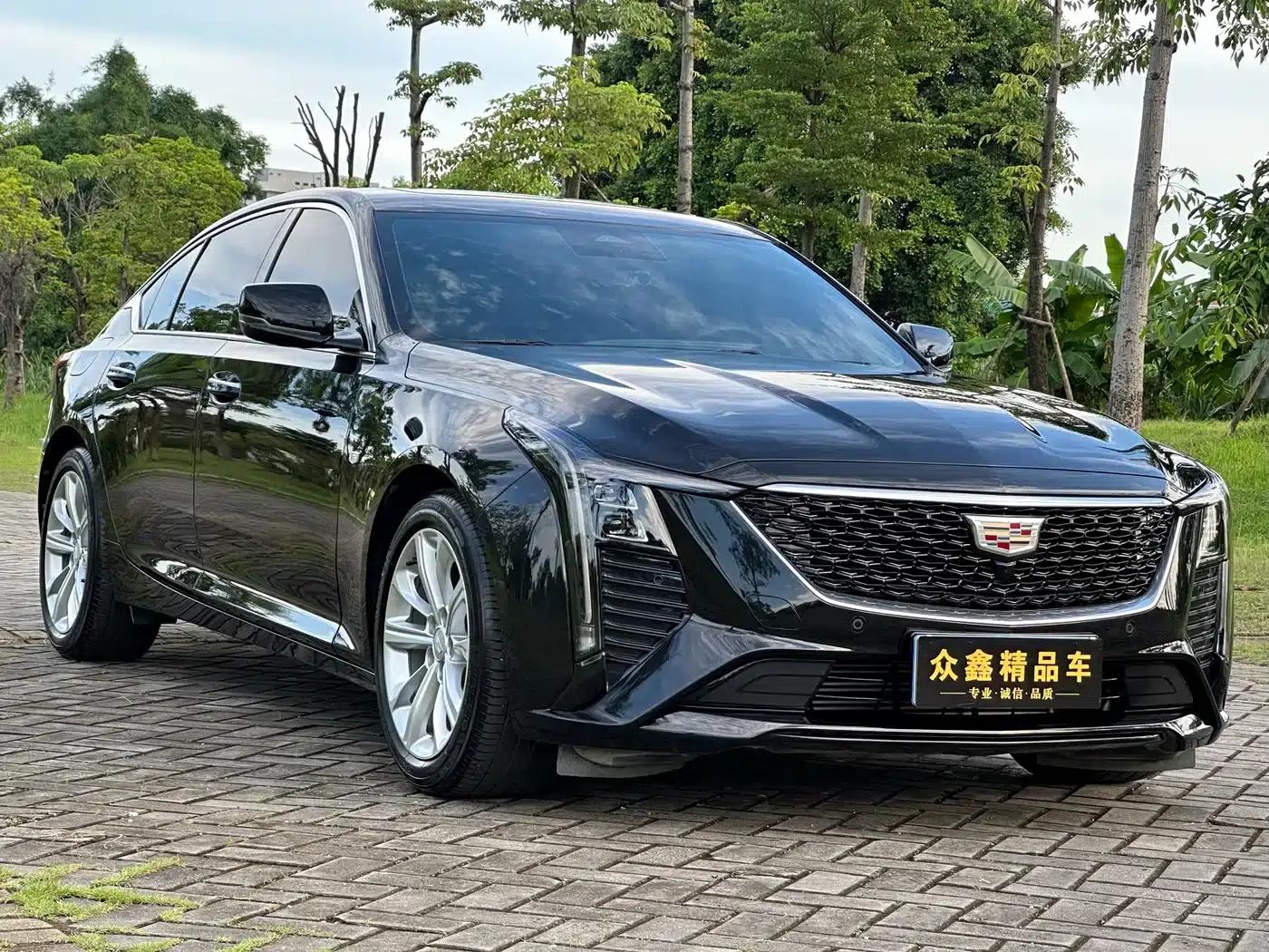 2024 Cadillac CT5 28T Luxury Pro — миниатюра 3
