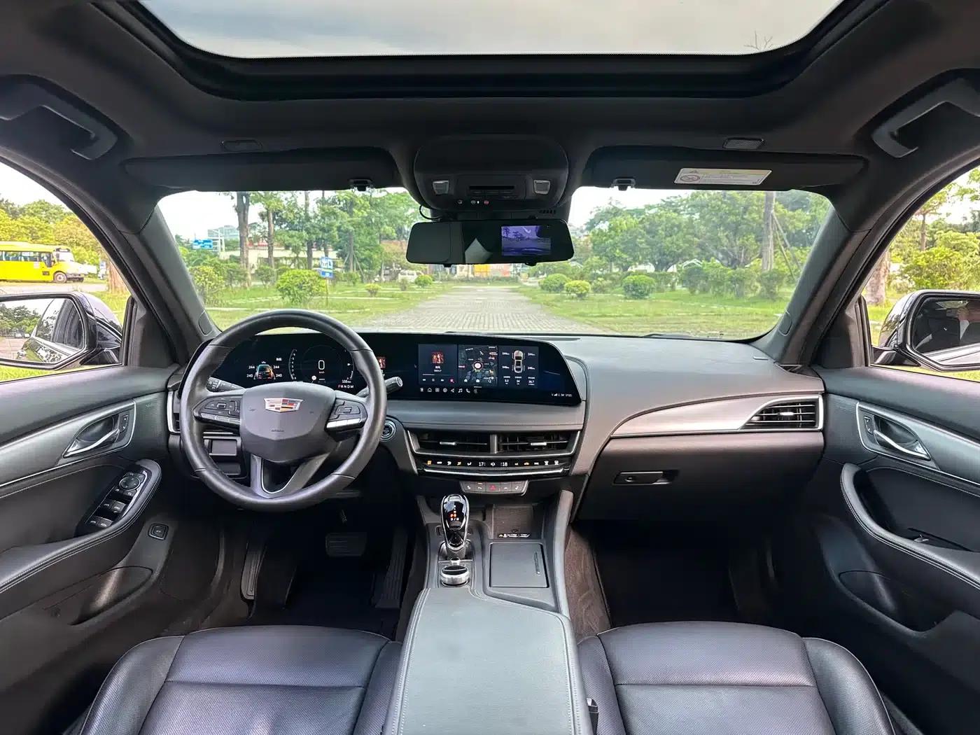2024 Cadillac CT5 28T Luxury Pro — миниатюра 6