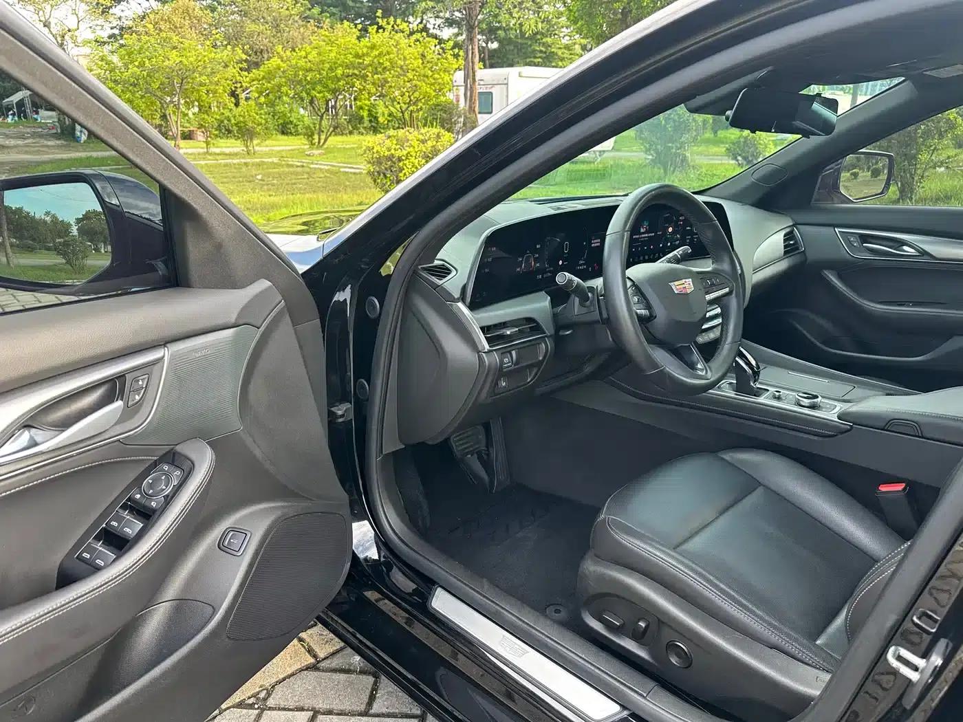 2024 Cadillac CT5 28T Luxury Pro — миниатюра 7