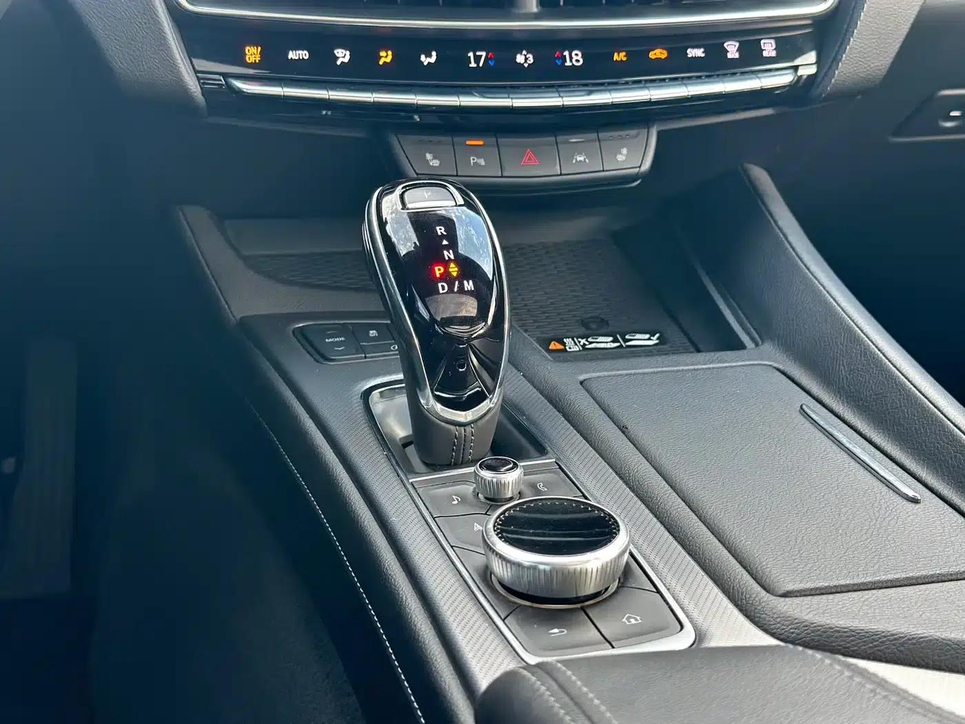 2024 Cadillac CT5 28T Luxury Pro — миниатюра 10