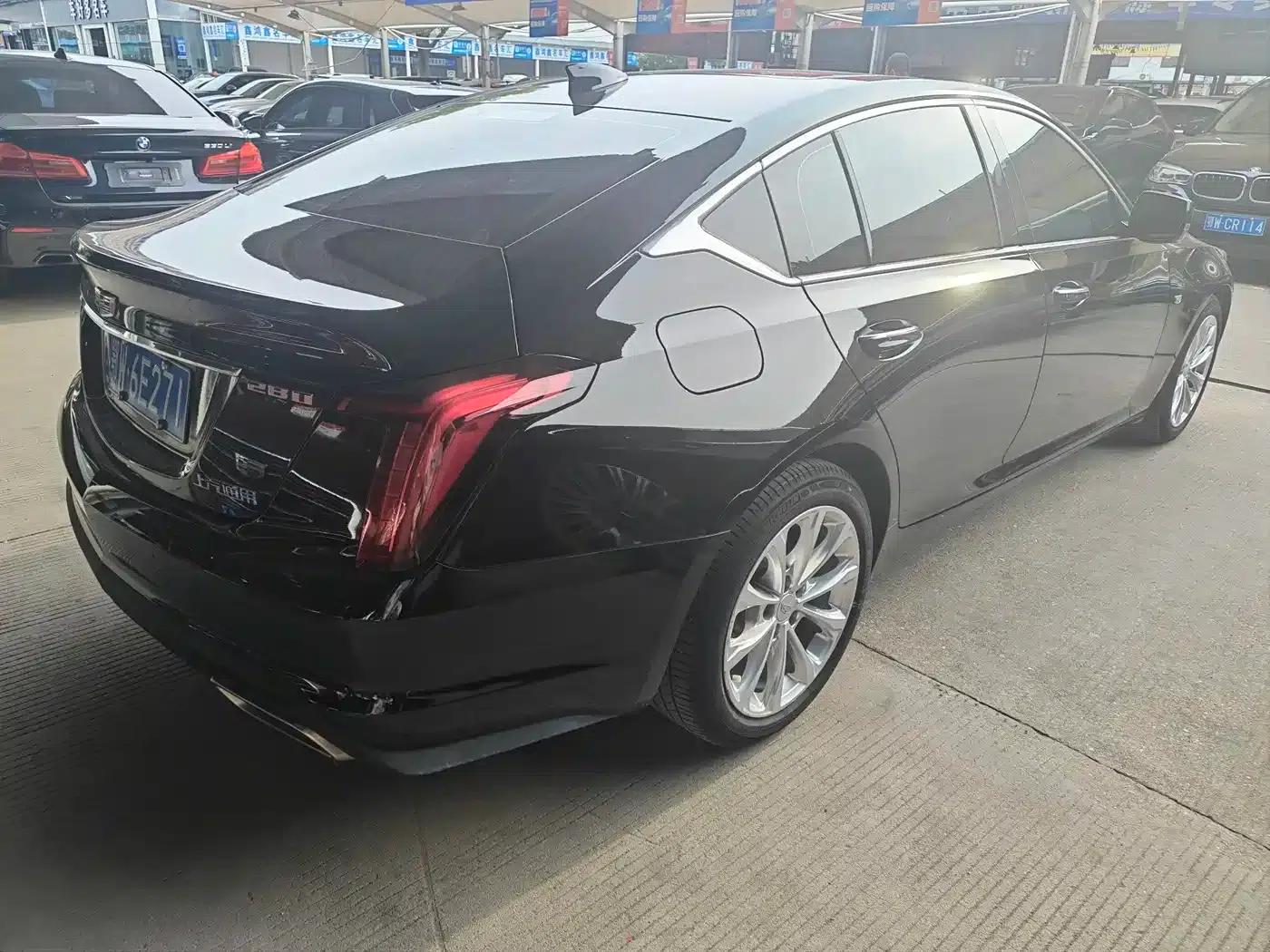 2022 Cadillac CT5 28T Luxury — миниатюра 17