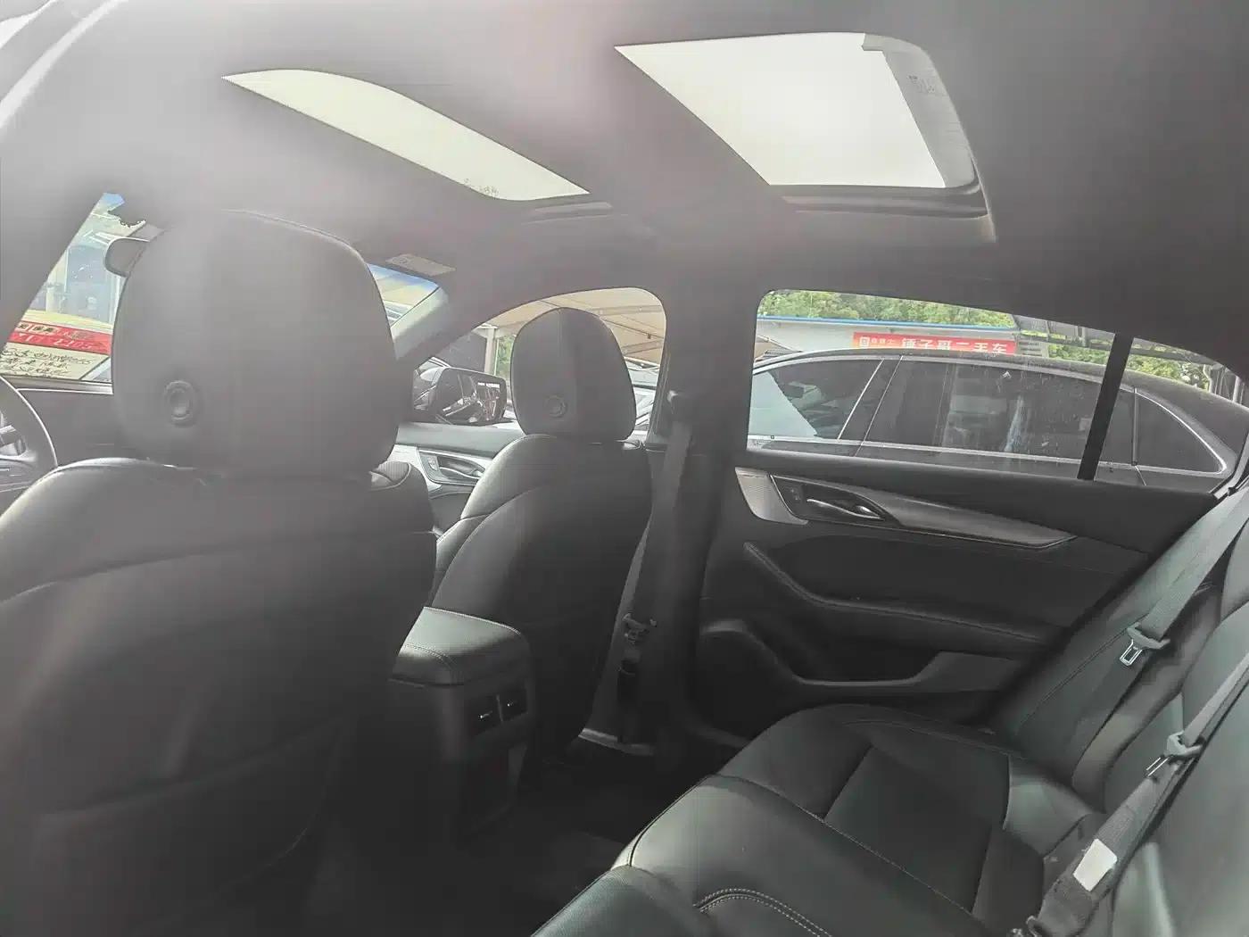 2022 Cadillac CT5 28T Luxury — миниатюра 7