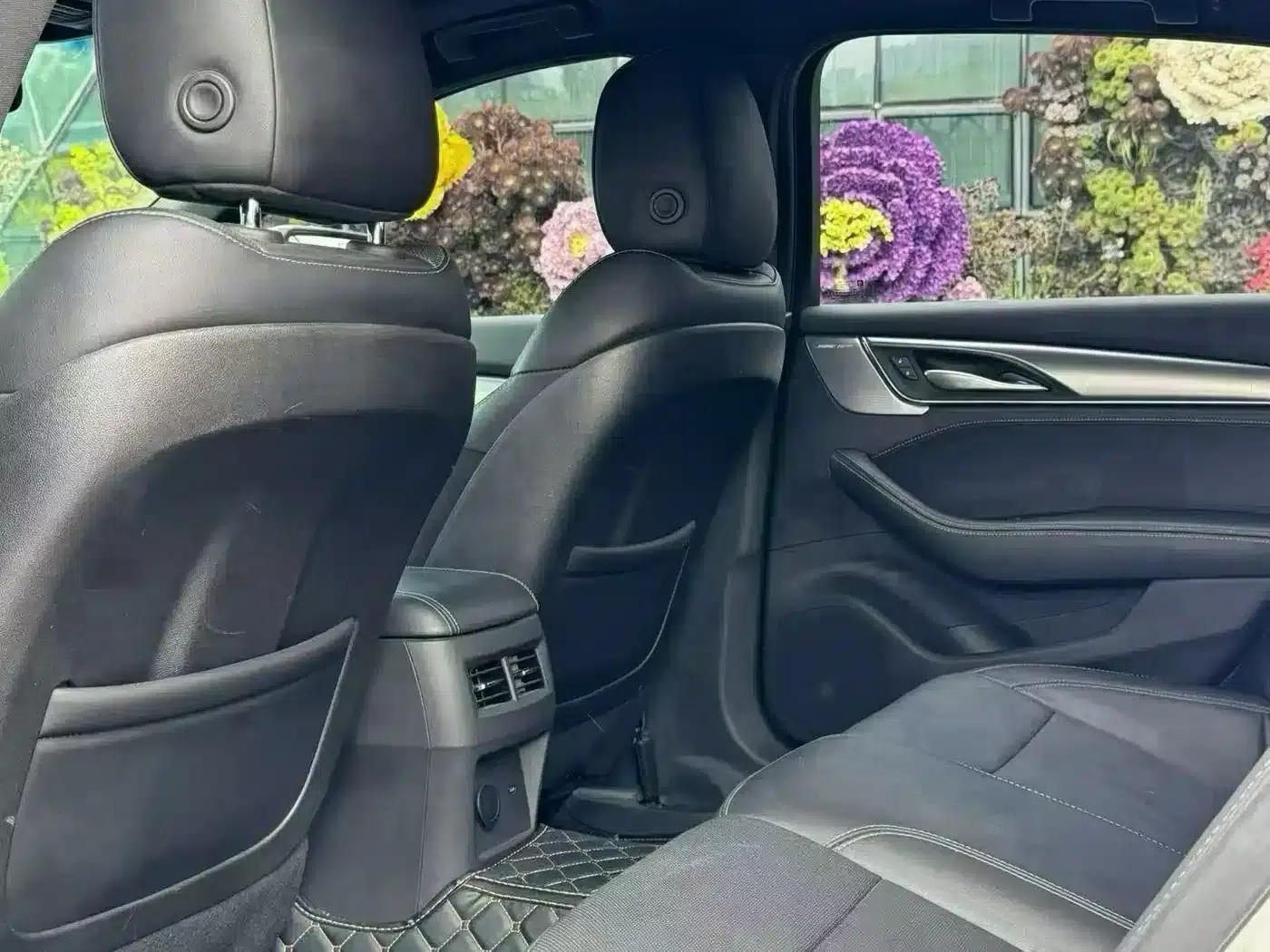 2022 Cadillac CT5 28T Luxury — миниатюра 6