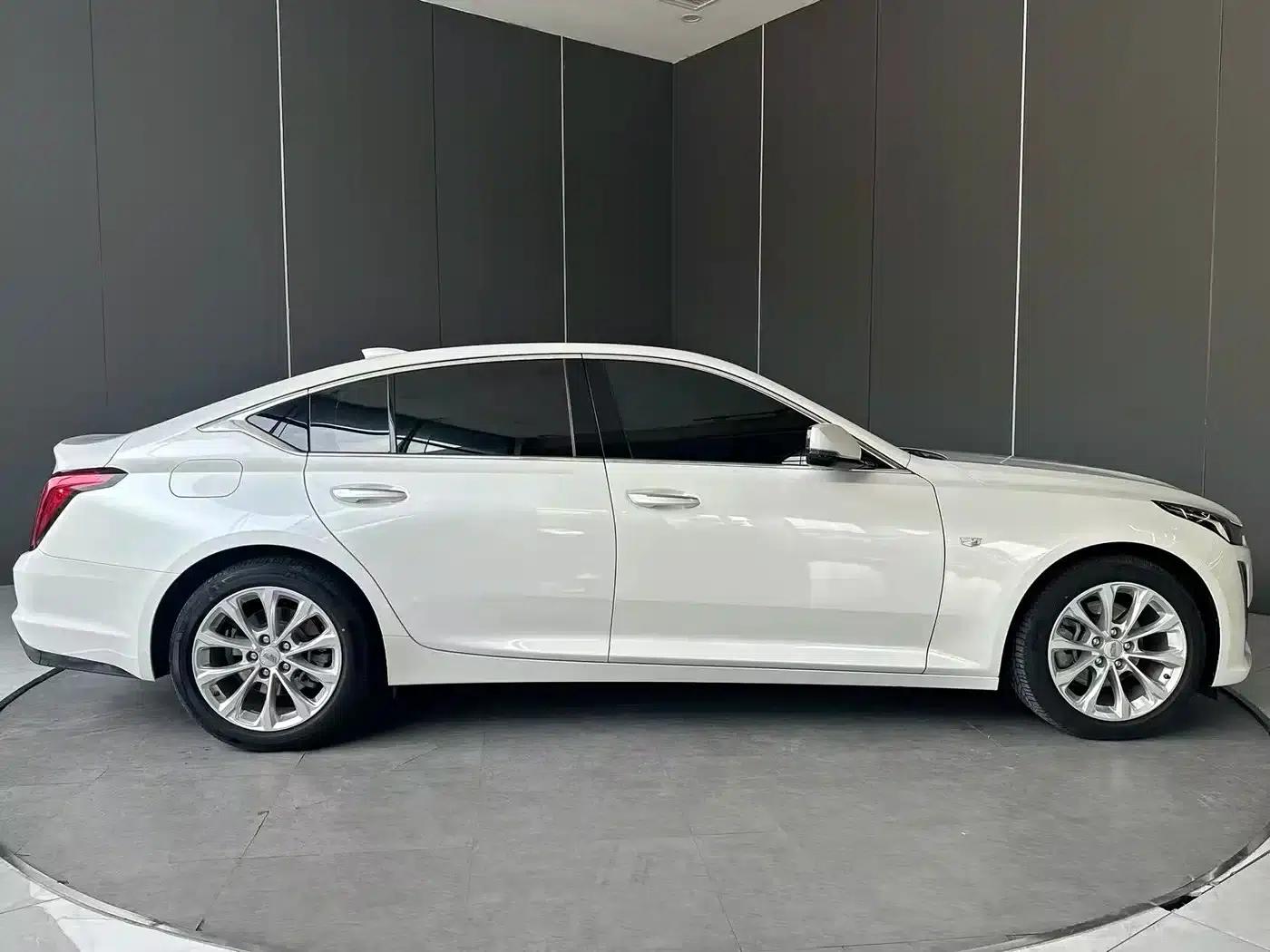 2023 Cadillac CT5 28T Luxury (Standard Edition) — миниатюра 5