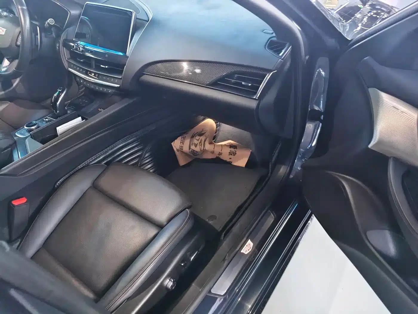 Cadillac CT5 2021 28T Platinum Sport — миниатюра 15