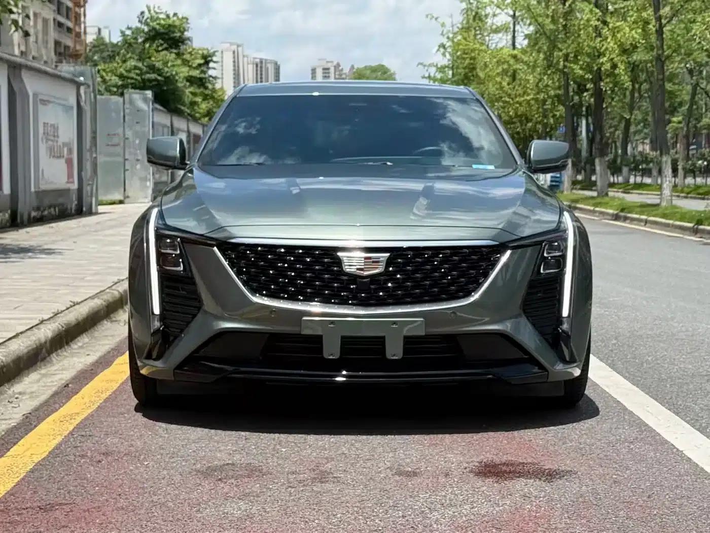 2024 Cadillac CT5 28T Luxury Pro — миниатюра 2