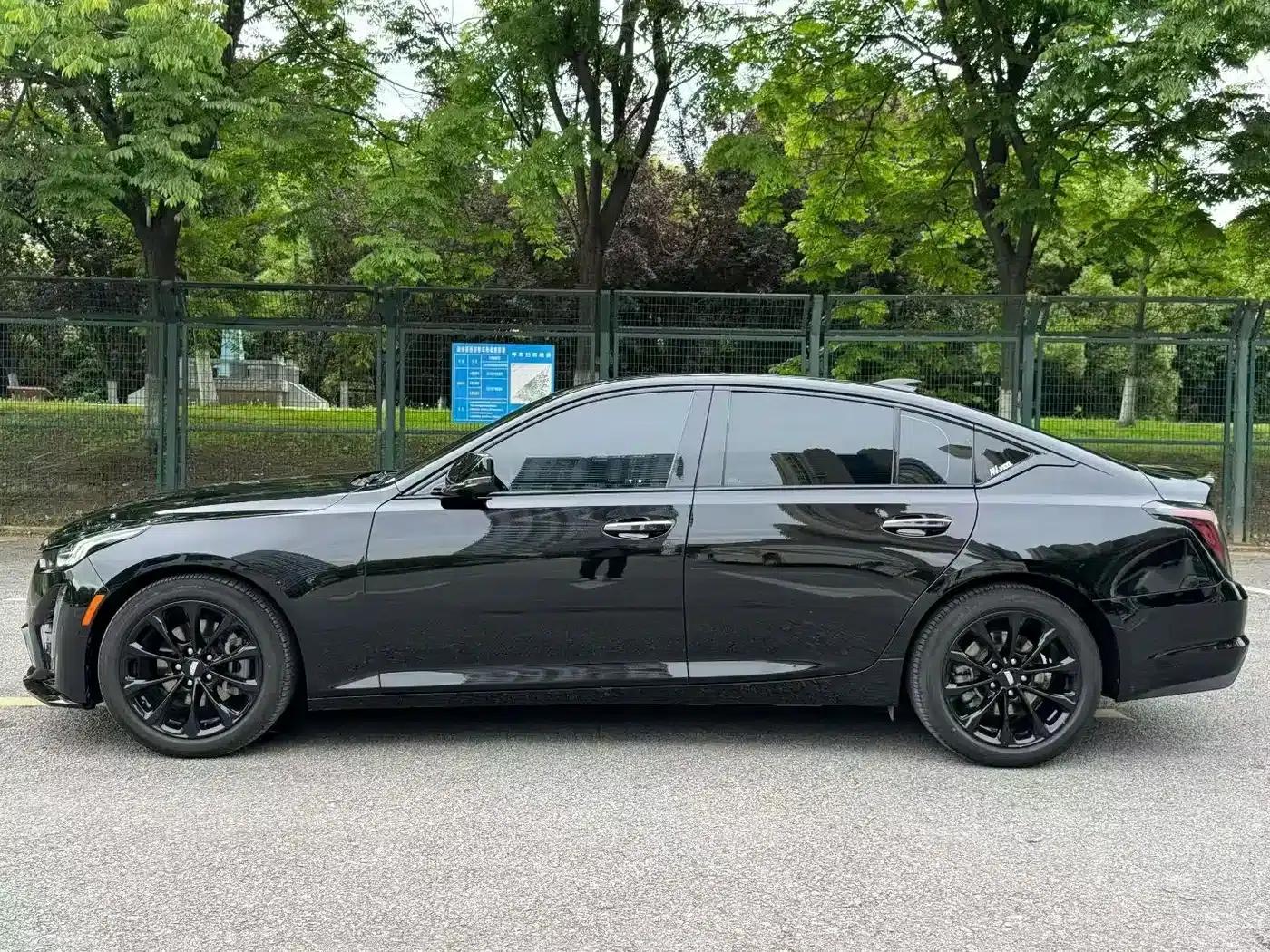 2023 Cadillac CT5 28T Luxury (Standard Edition) — миниатюра 3