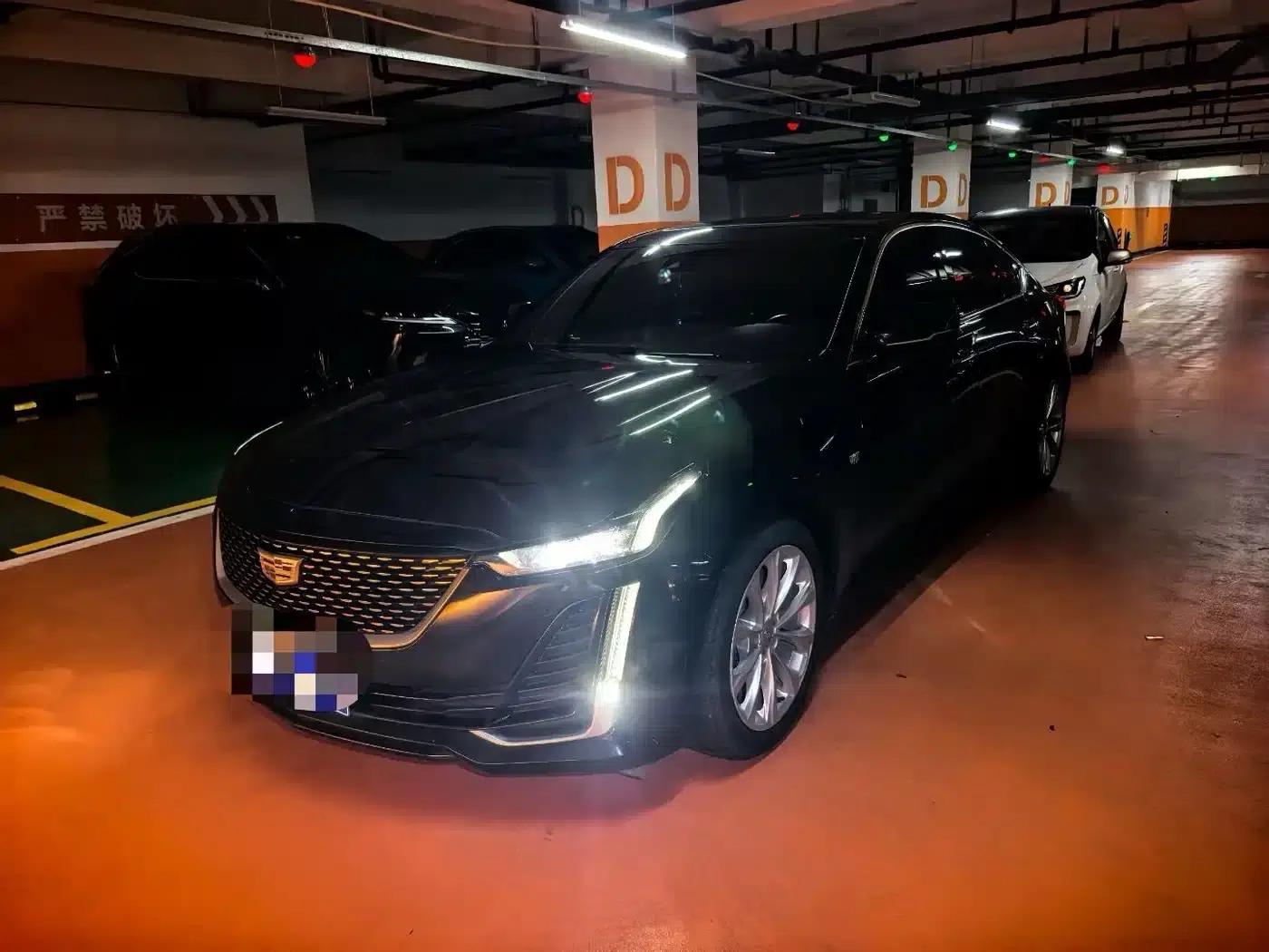 2022 Cadillac CT5 28T Luxury — миниатюра 1