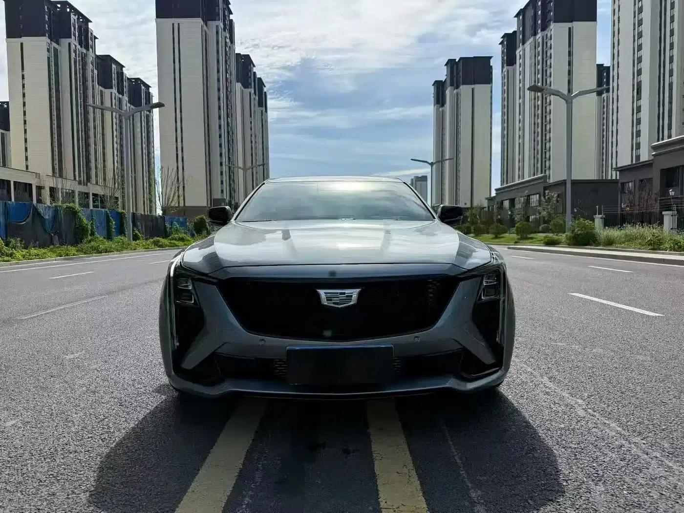 2025 Cadillac CT5 28T Track Performance Edition — миниатюра 2