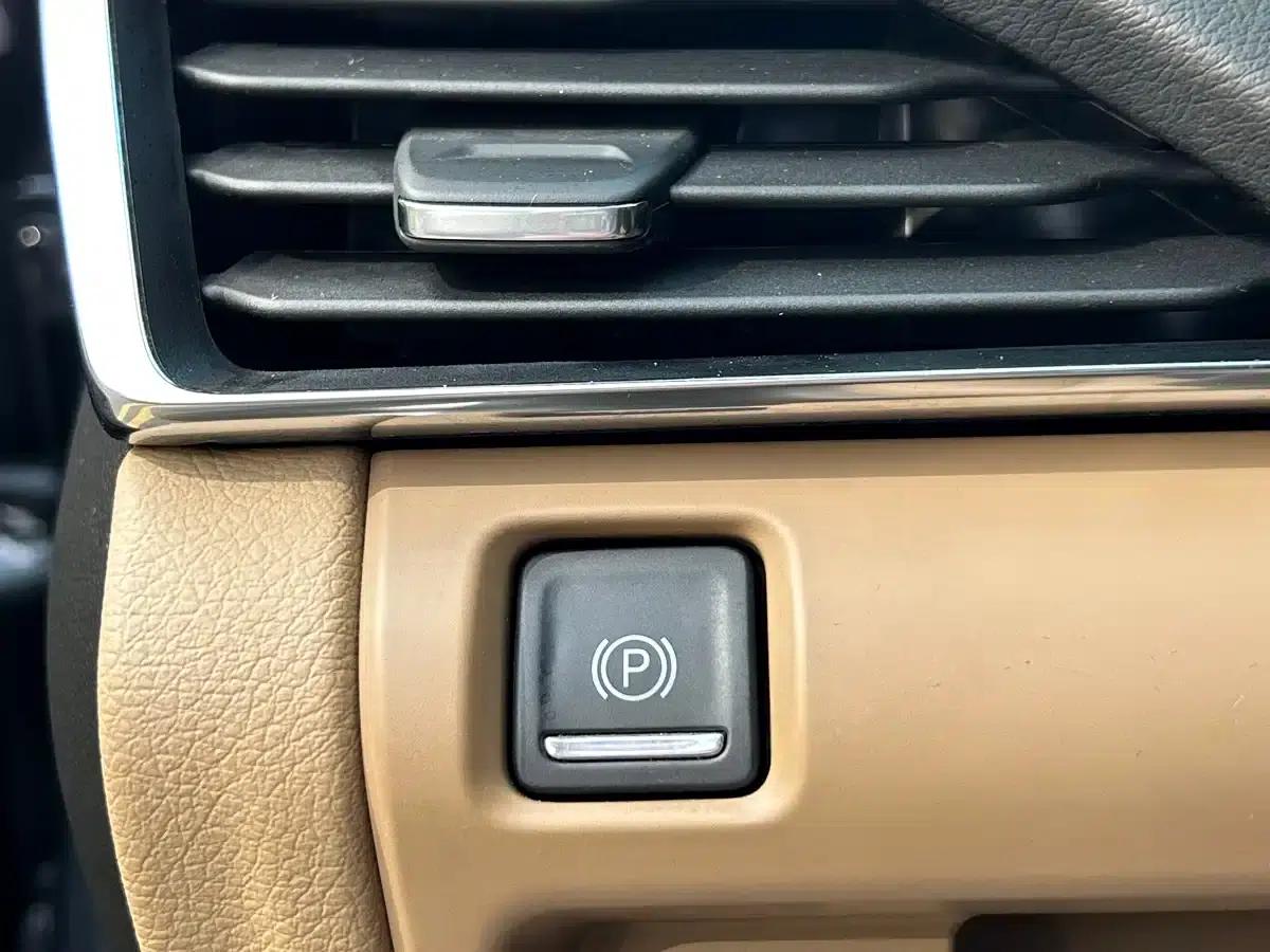 2022 Cadillac CT5 28T Premium — миниатюра 17