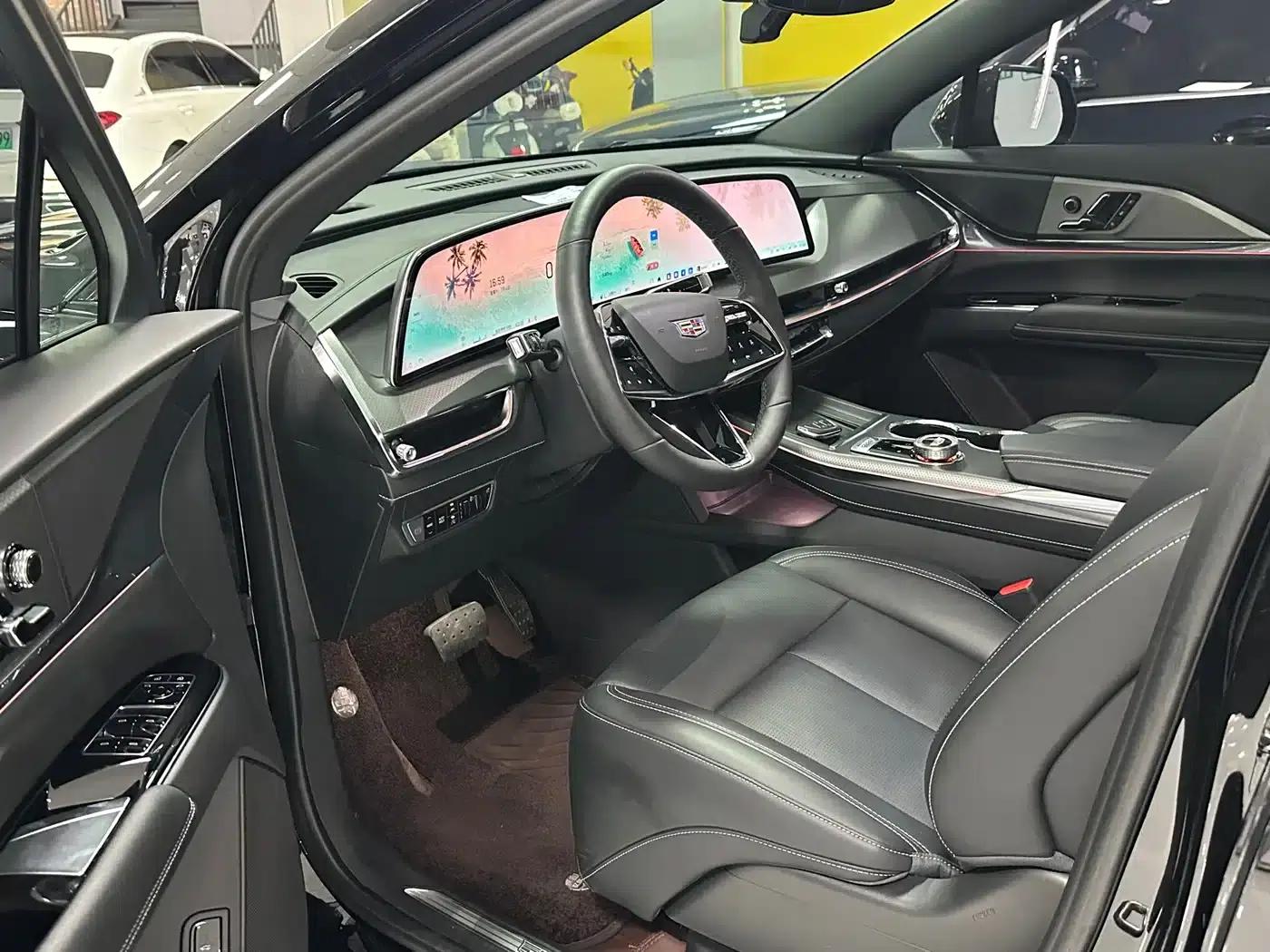 Cadillac XT5 2026 2.0T Luxury — миниатюра 4