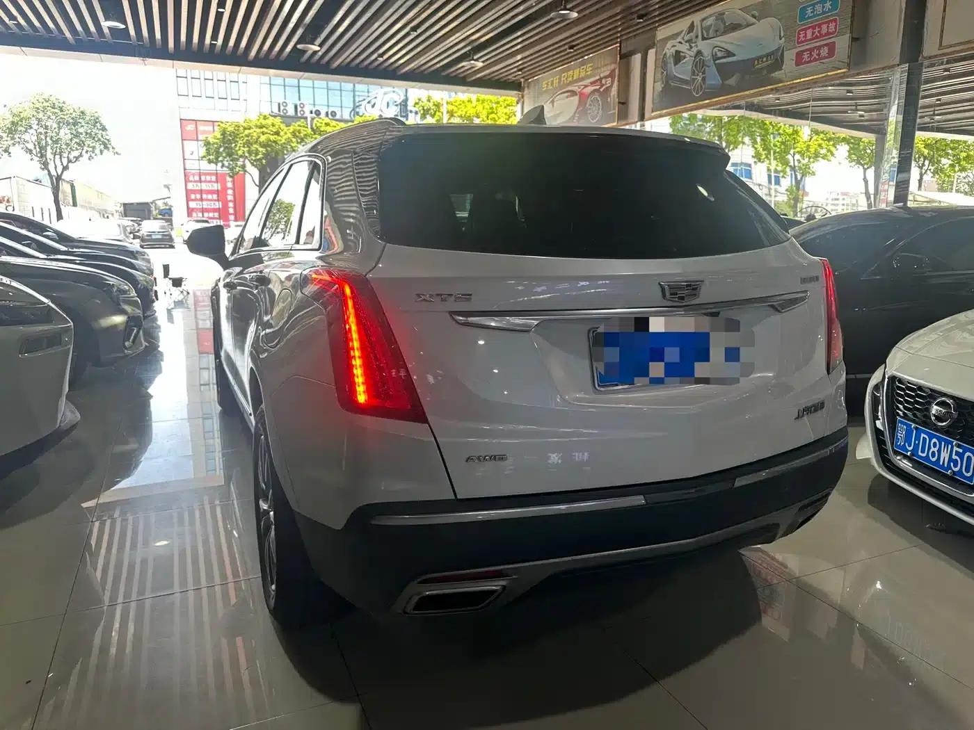 Cadillac XT5 2020 28T AWD Luxury — миниатюра 4