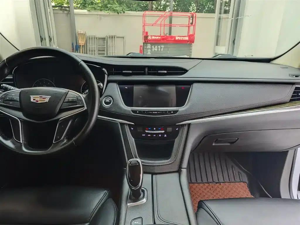 Cadillac XT5 2018 28T AWD Luxury — миниатюра 15