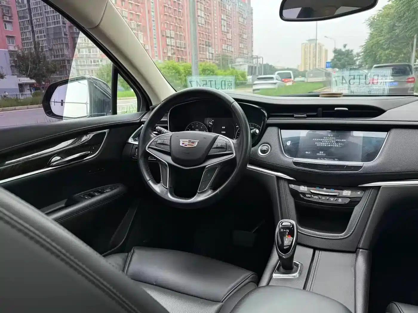 Cadillac XT5 2018 28T AWD Luxury — миниатюра 10