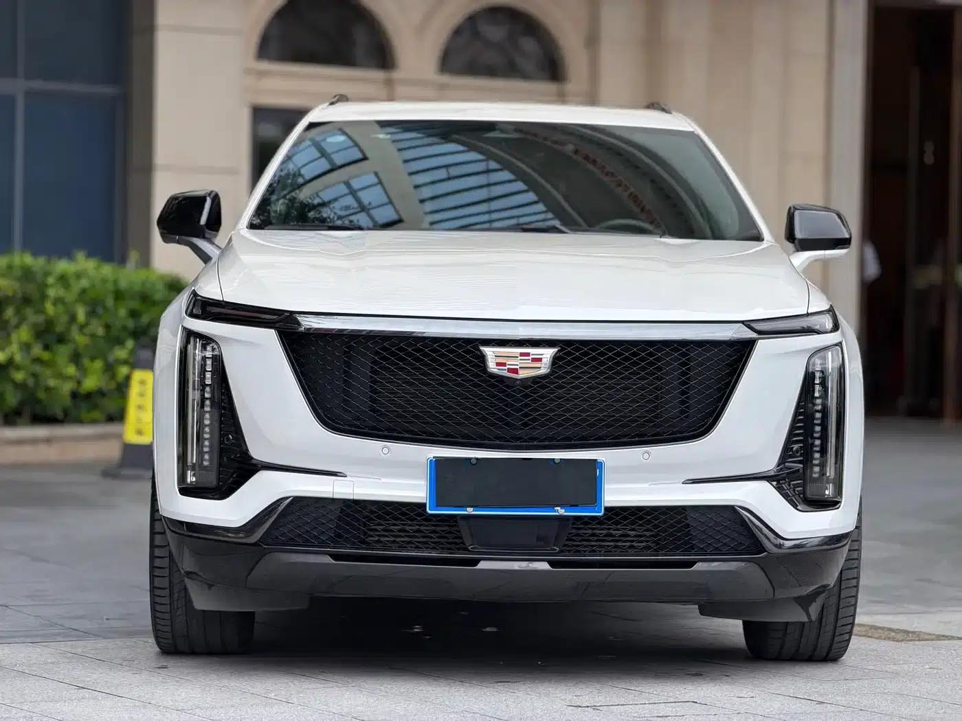 Cadillac XT5 2025 2.0T Platinum Edition — миниатюра 2