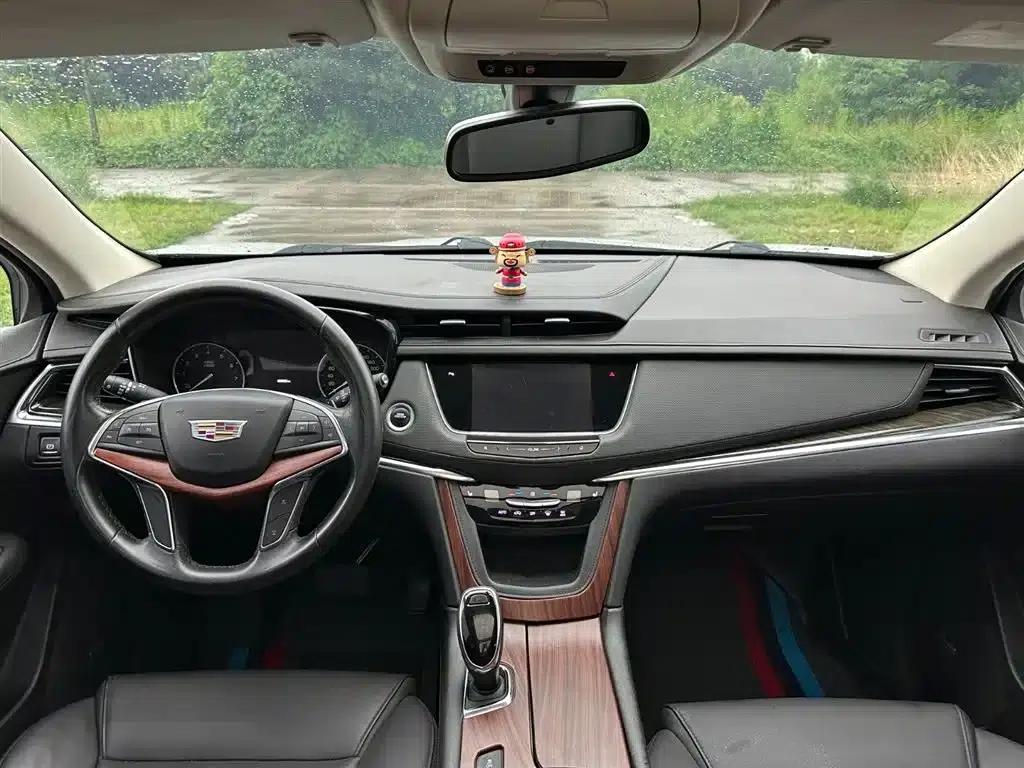 Cadillac XT5 2018 25T Luxury — миниатюра 11