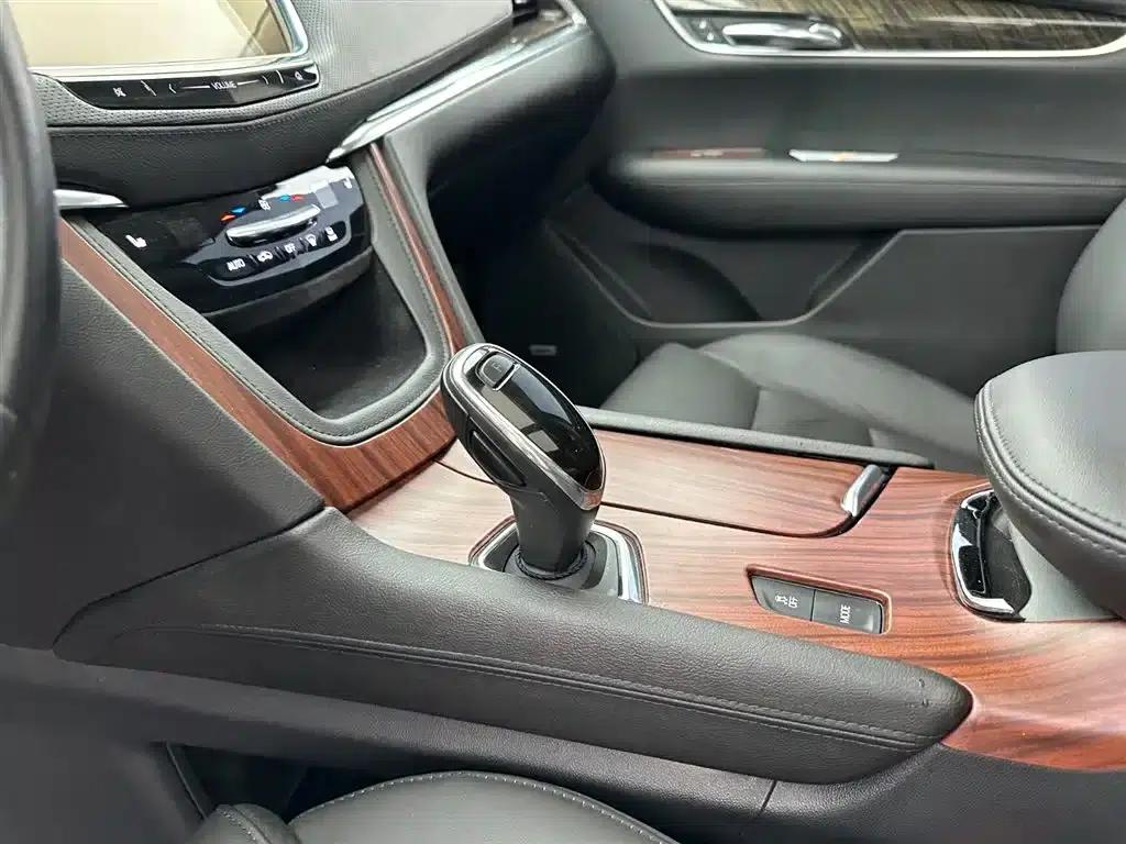 Cadillac XT5 2018 25T Luxury — миниатюра 15