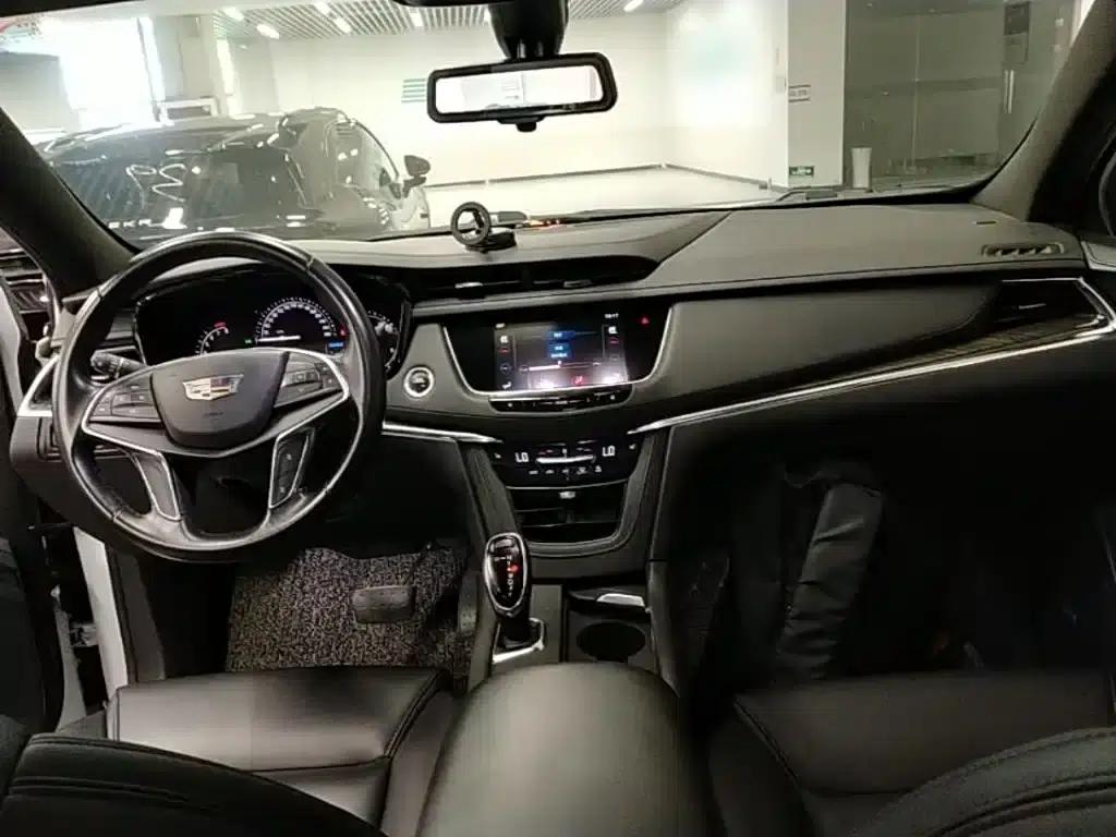 Cadillac XT5 2018 28E AWD Technology Edition — миниатюра 10