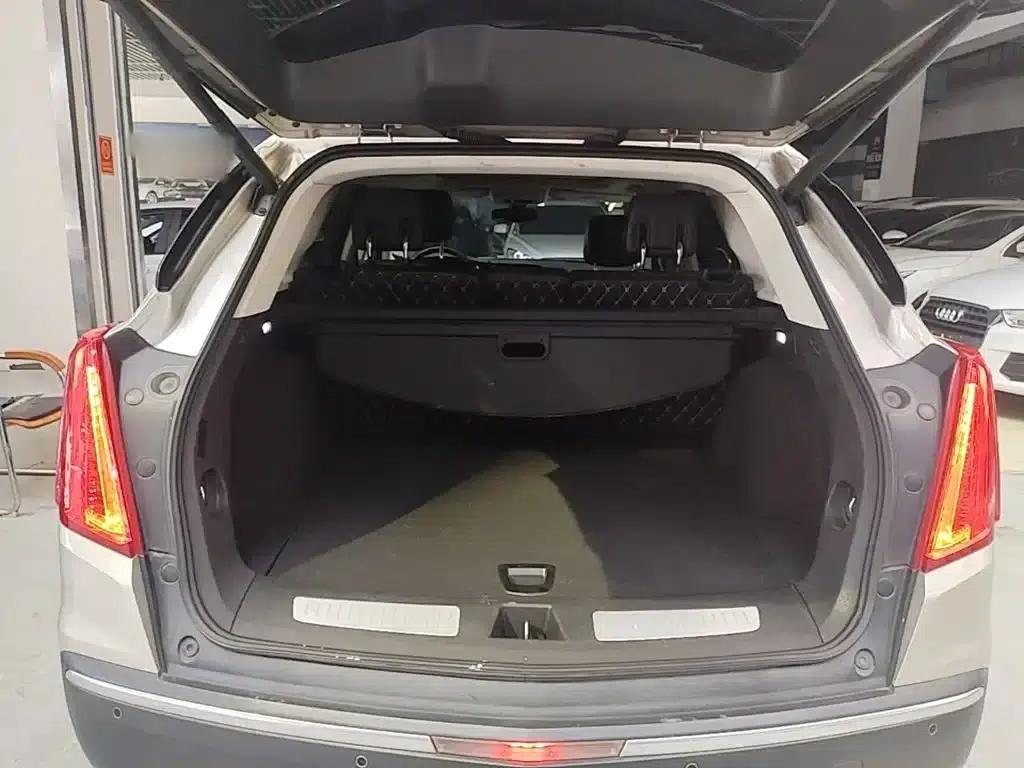 2016 Cadillac XT5 25T Luxury — миниатюра 19