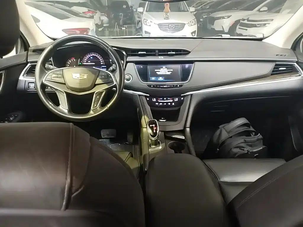 2016 Cadillac XT5 25T Luxury — миниатюра 10