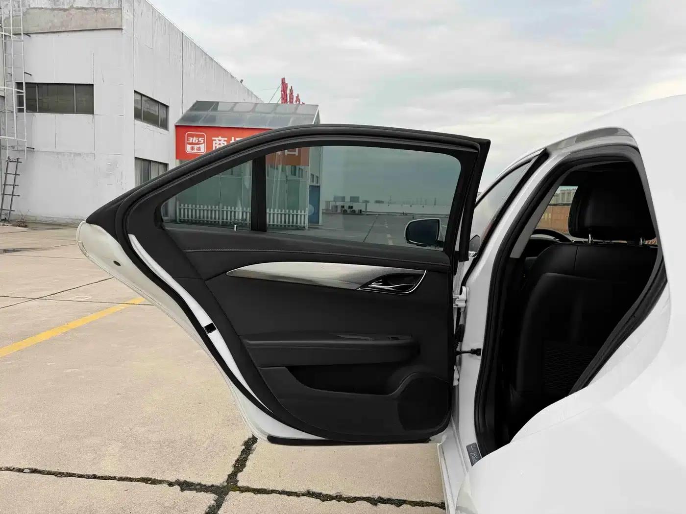 2017 Cadillac ATS-L 28T Technology Edition — миниатюра 11