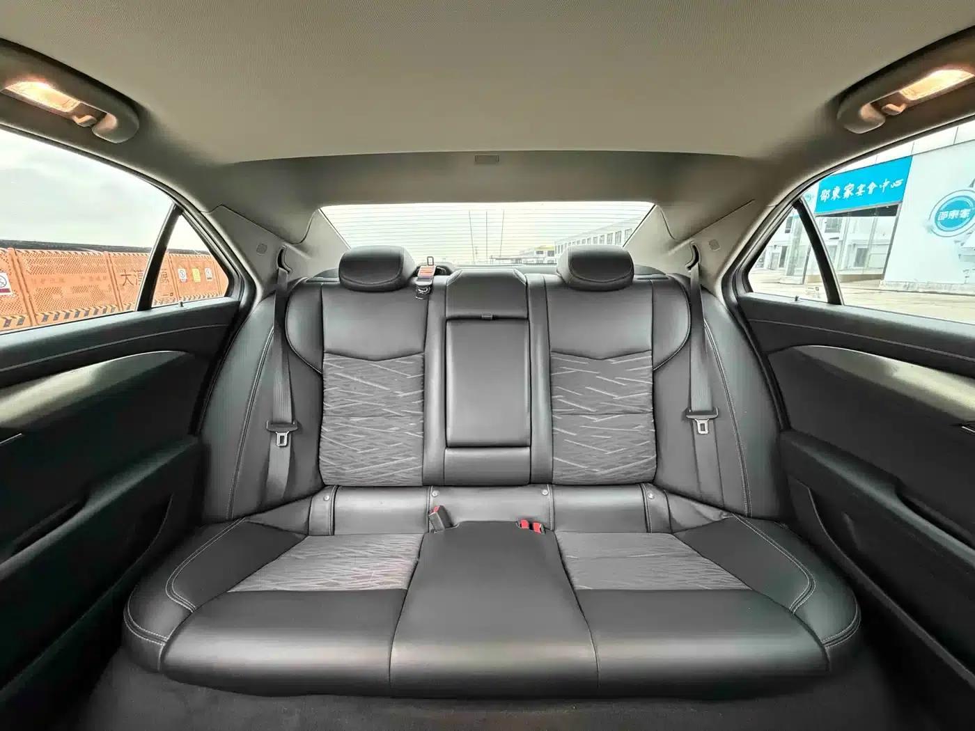 2017 Cadillac ATS-L 28T Technology Edition — миниатюра 13