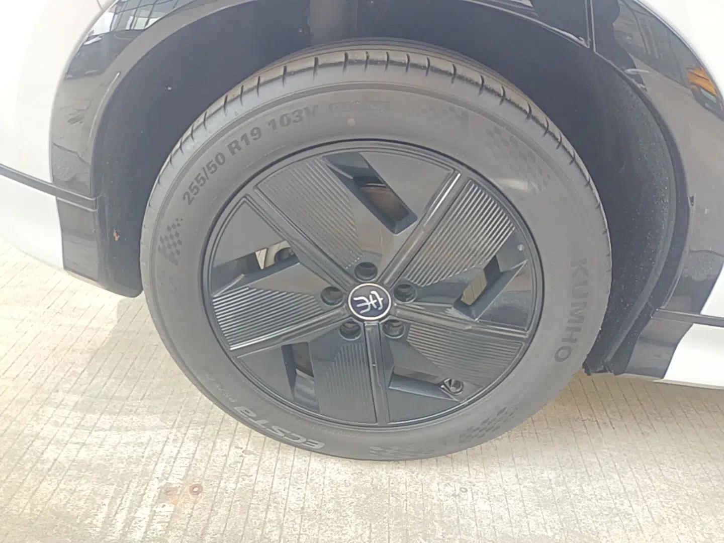 BYD Song L EV 2024 550 km Excellence Version — миниатюра 11