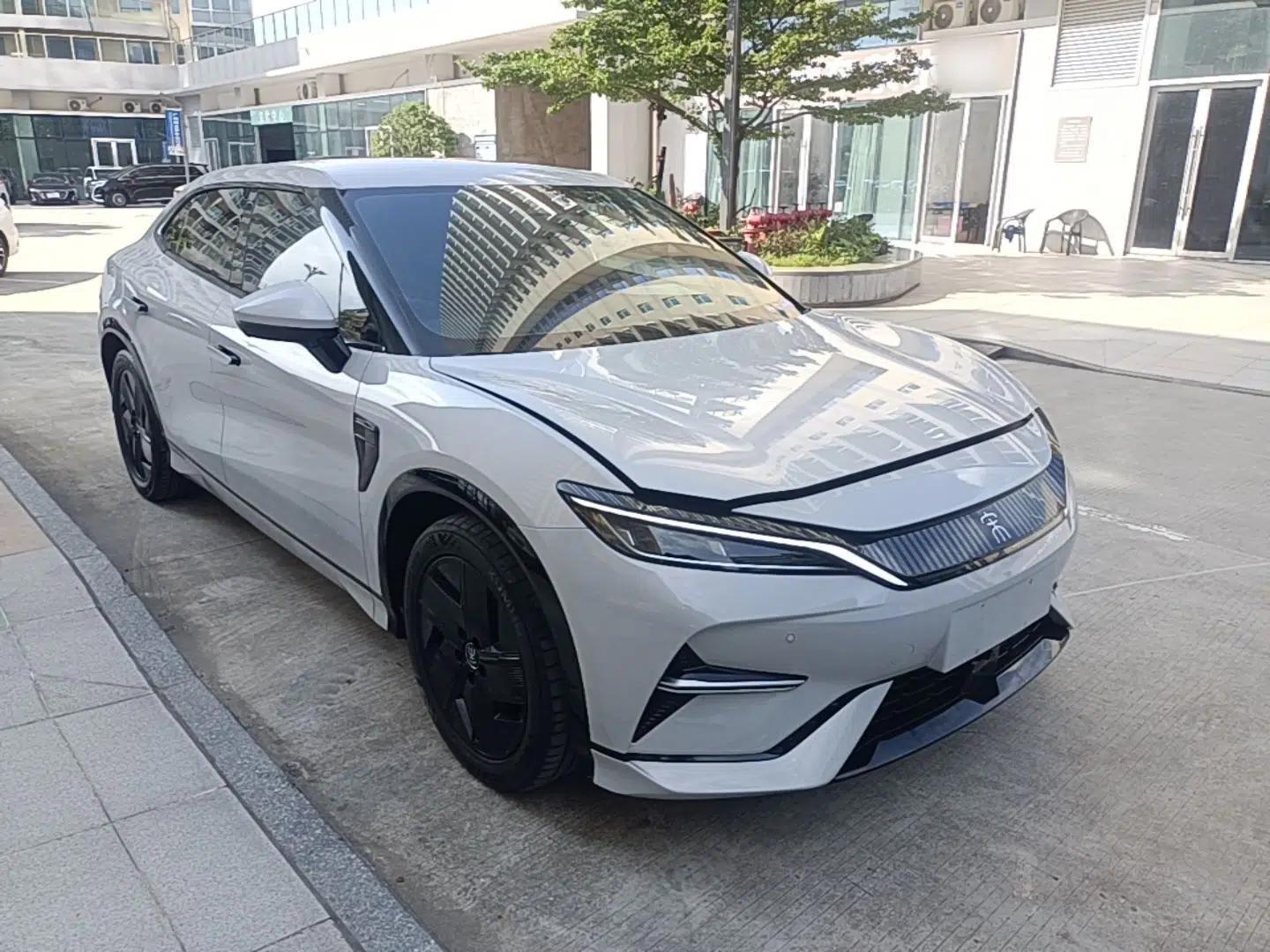 BYD Song L EV 2024 550 km Excellence Version — миниатюра 3