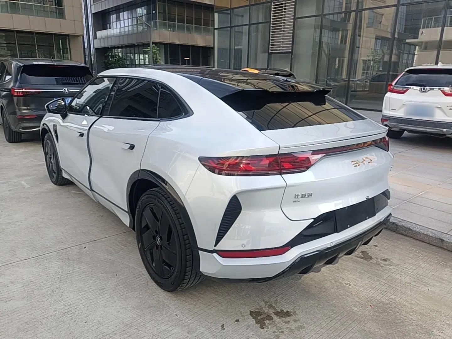 BYD Song L EV 2024 550 km Excellence Version — миниатюра 4