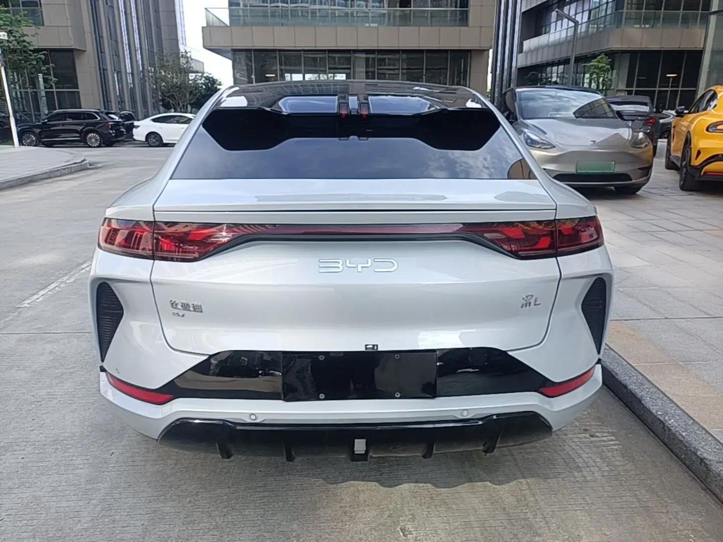 BYD Song L EV 2024 550 km Excellence Version — миниатюра 5