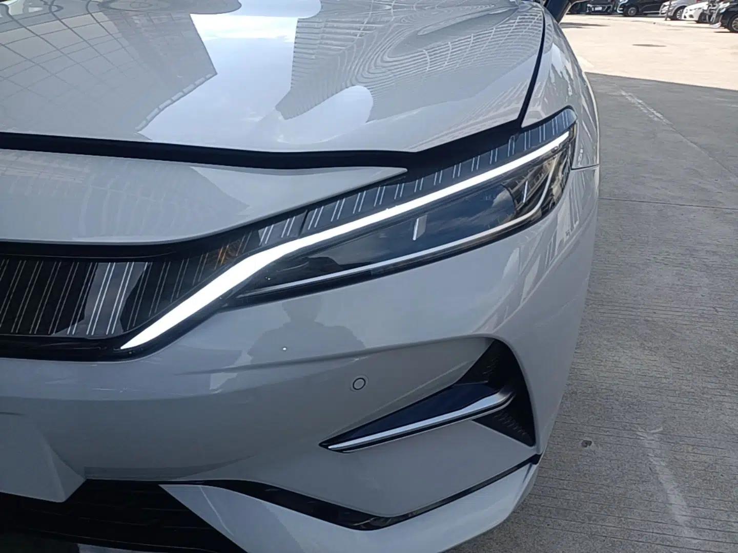 BYD Song L EV 2024 550 km Excellence Version — миниатюра 8