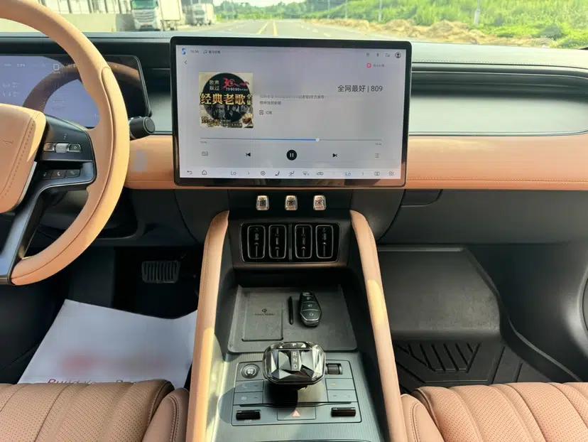 BYD Song L EV 2024 550 km Excellence Version — миниатюра 22