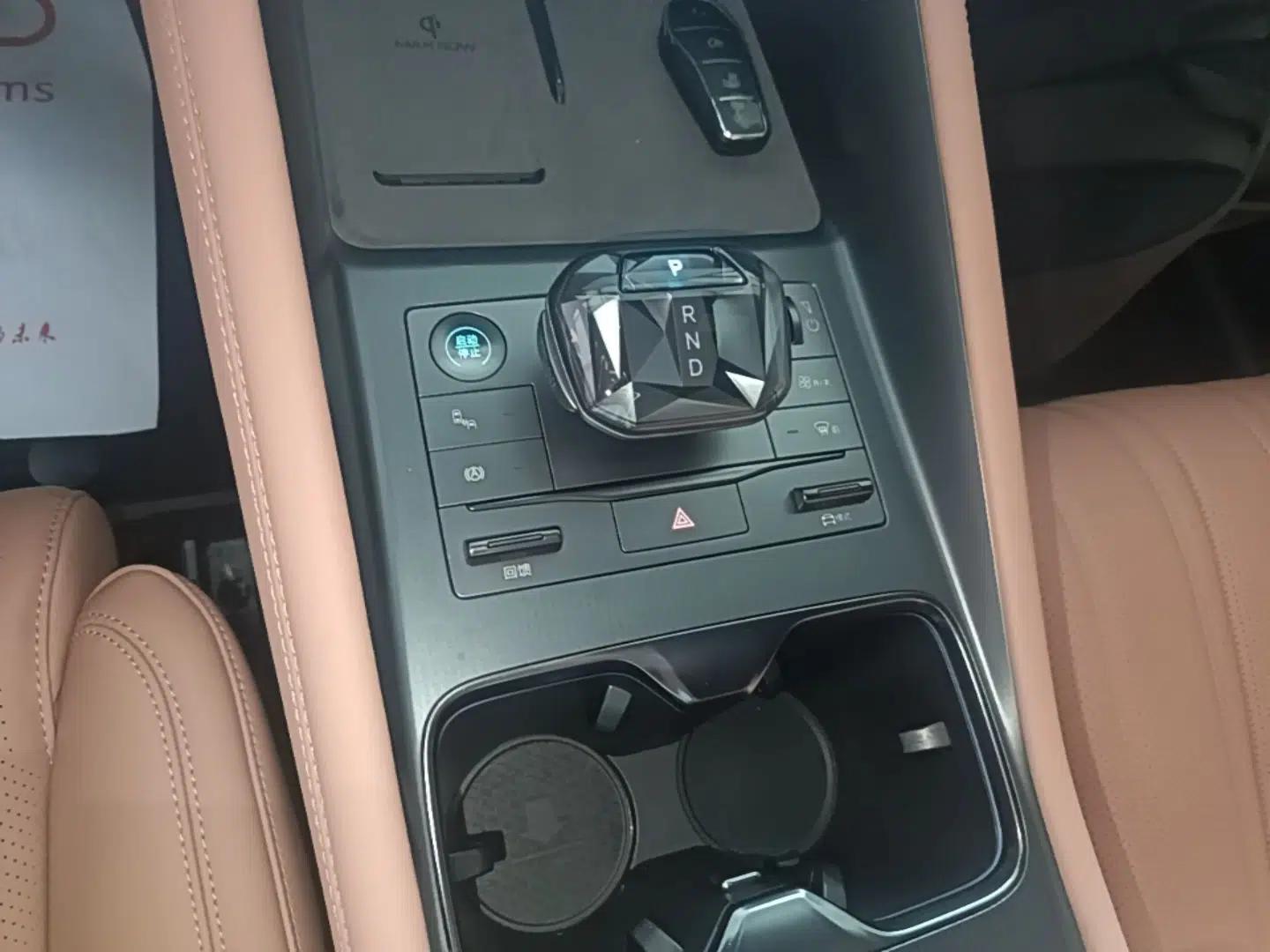 BYD Song L EV 2024 550 km Excellence Version — миниатюра 23
