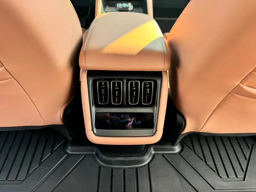 BYD Song L EV 2024 550 km Excellence Version — миниатюра 30