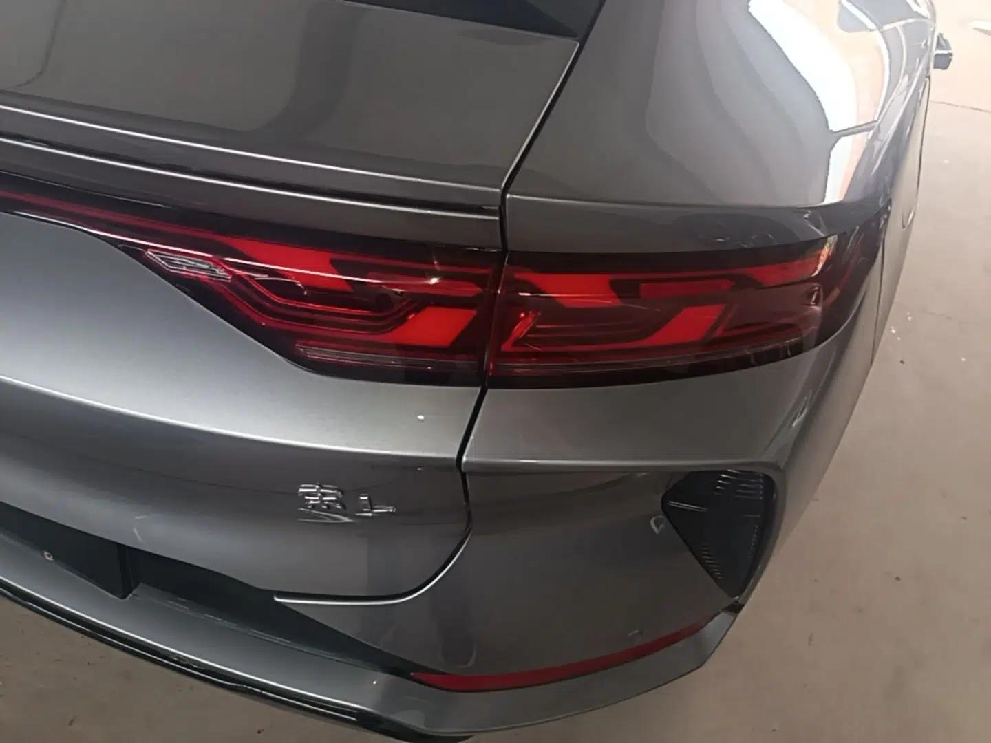 BYD Song L EV 2024 550 km Excellence Version — миниатюра 9