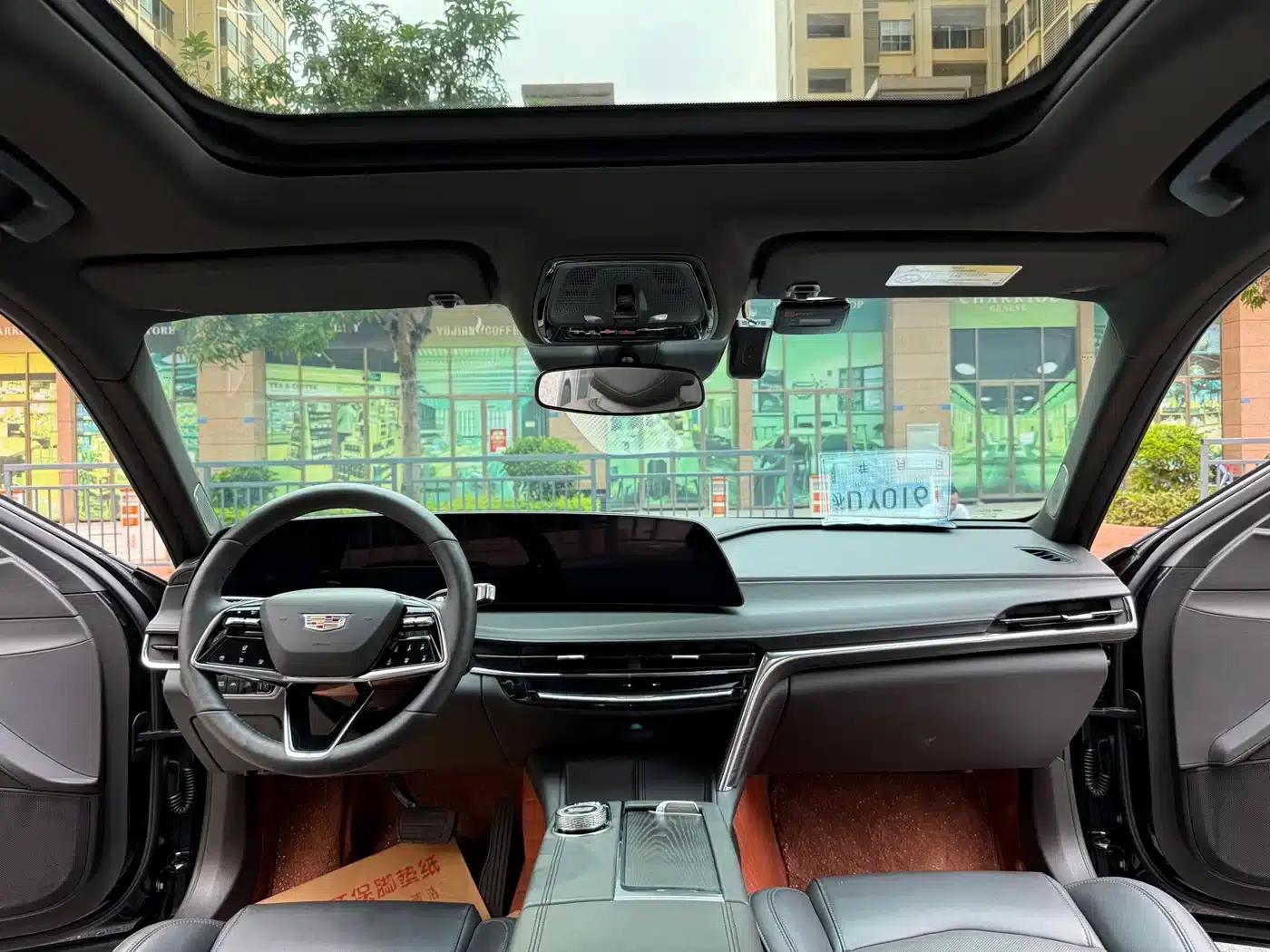 2023 Cadillac CT6 28T Premium — миниатюра 30