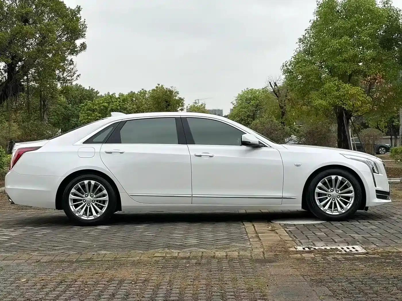 2017 Cadillac CT6 28T Elite — миниатюра 4
