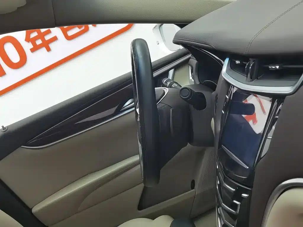 2016 Cadillac XTS 28T Elite — миниатюра 22