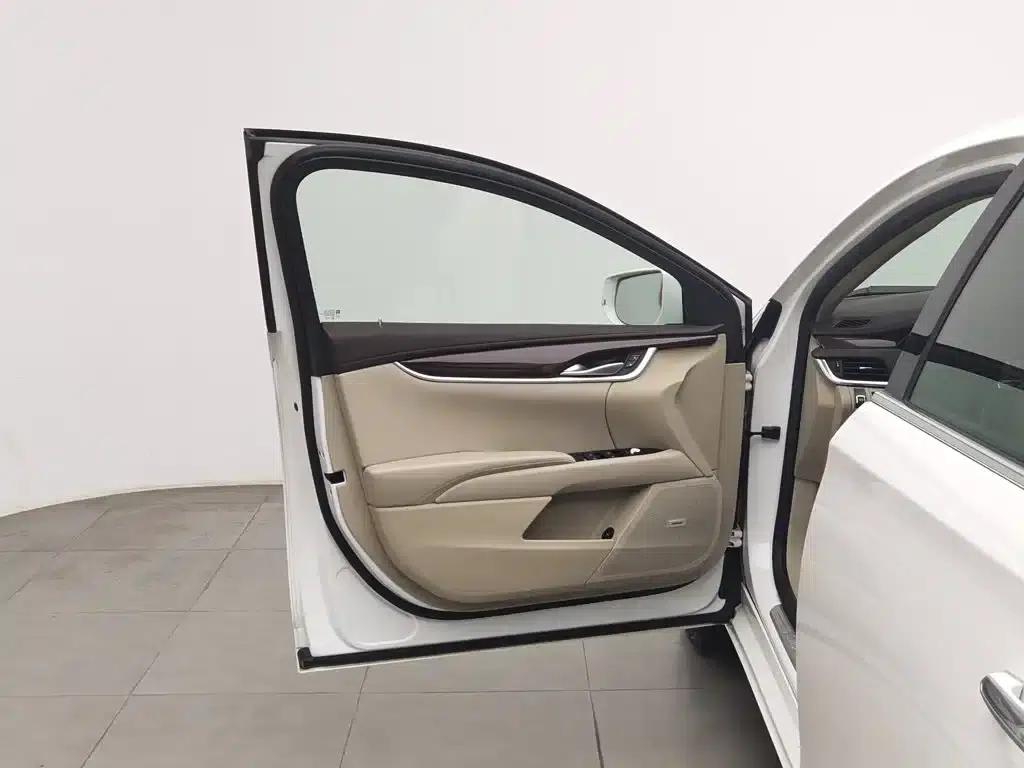 2016 Cadillac XTS 28T Elite — миниатюра 8