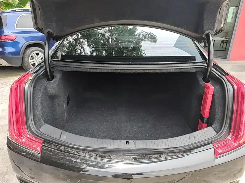 2018 Cadillac XTS 28T Elite — миниатюра 19
