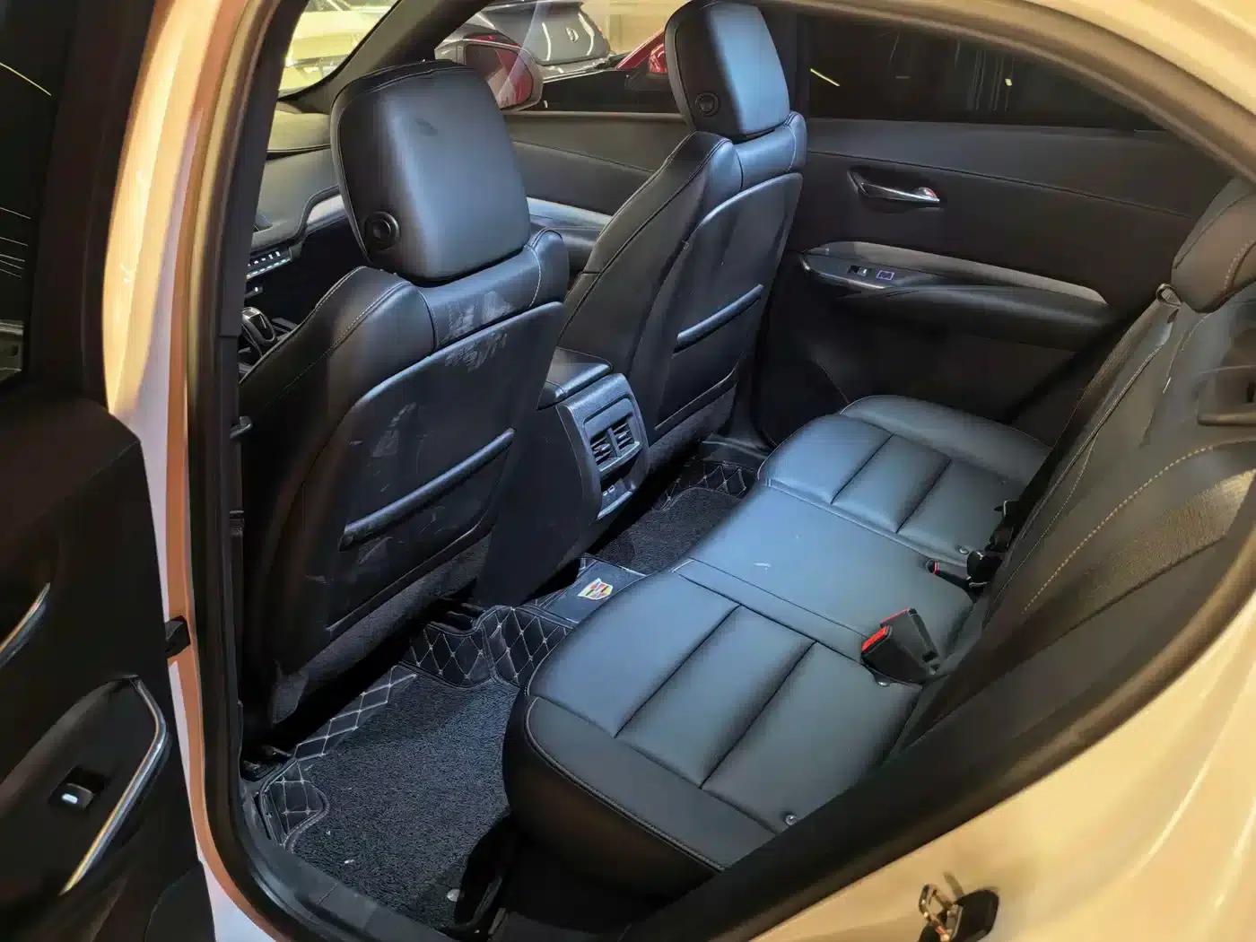 2018 Cadillac XT4 28T 2WD Luxury — миниатюра 7