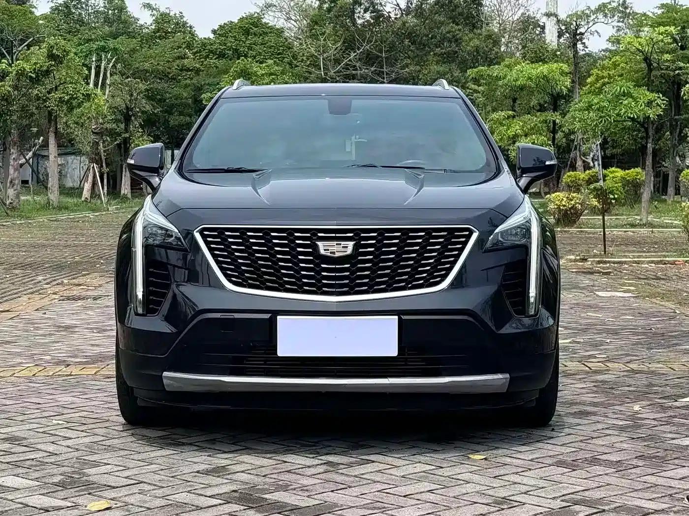 2018 Cadillac XT4 28T Two-Wheel Drive Premium Edition — миниатюра 2